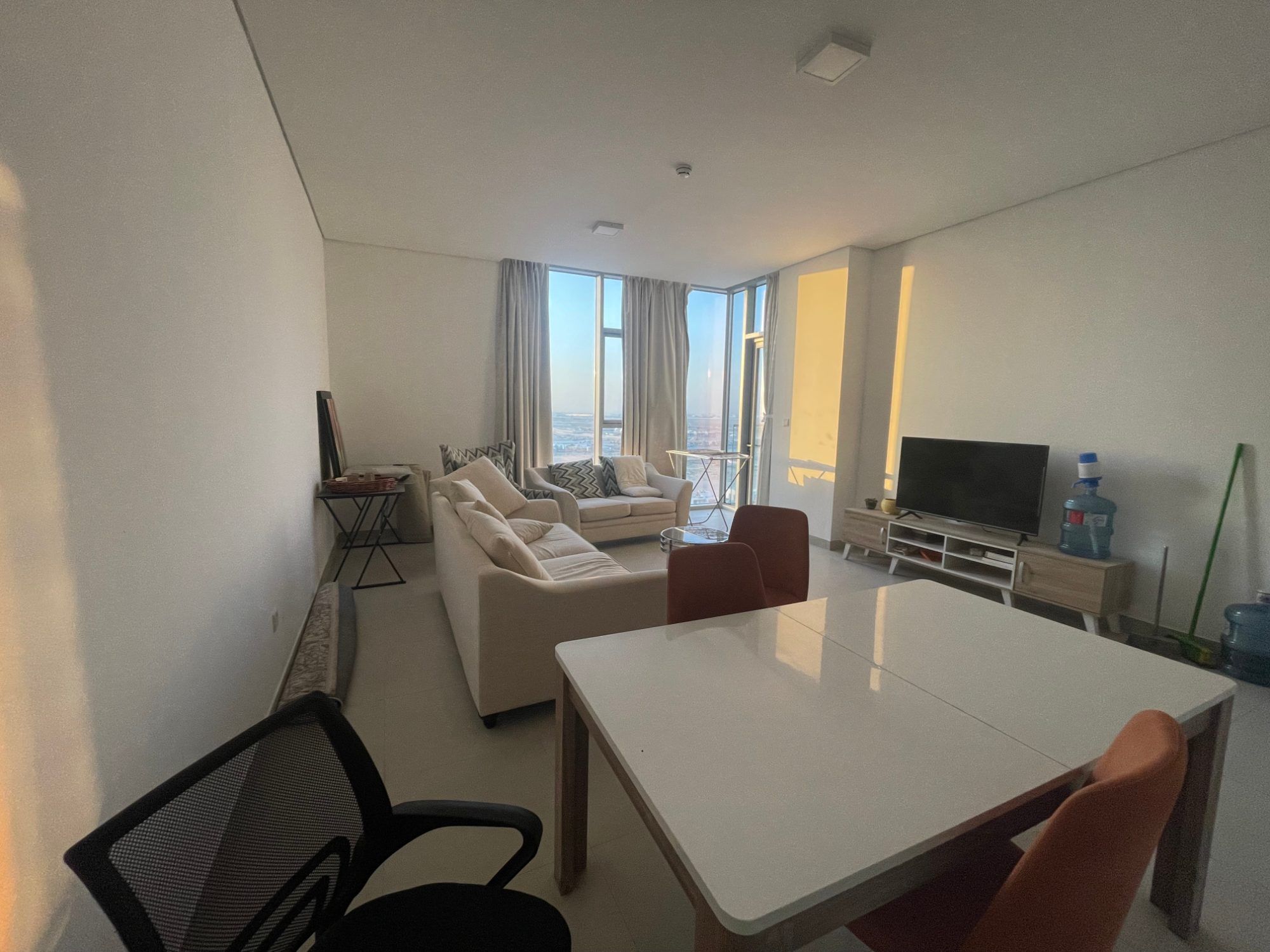 2 BEDROOMS || VILLA VIEW || TOP FLOOR 5