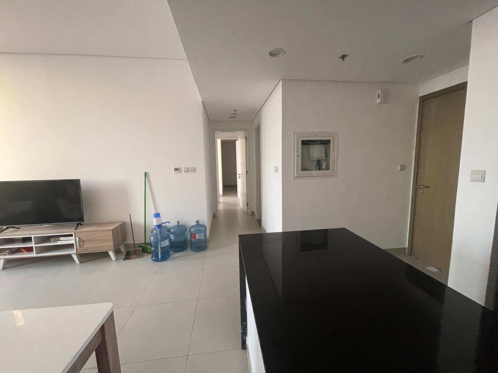 2 BEDROOMS || VILLA VIEW || TOP FLOOR 7